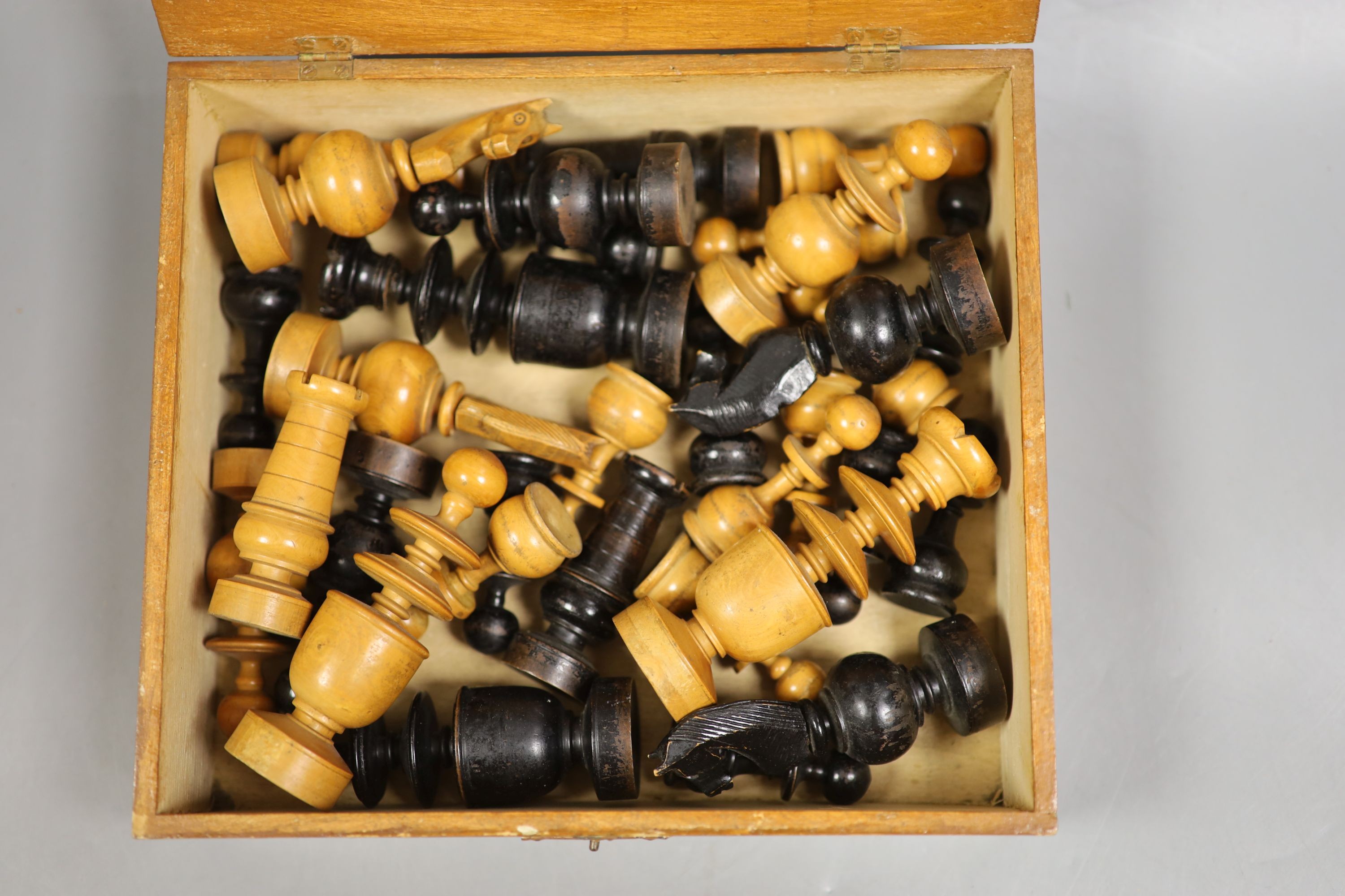 A Regency style chess set